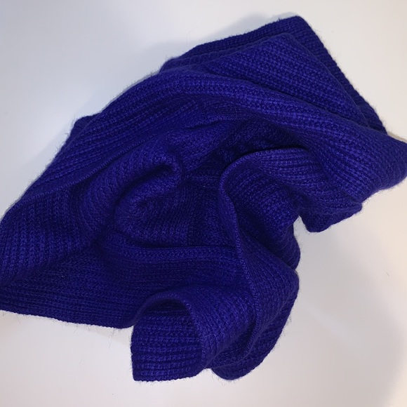J.Crew Wool Circle Scarf - Picture 6 of 7